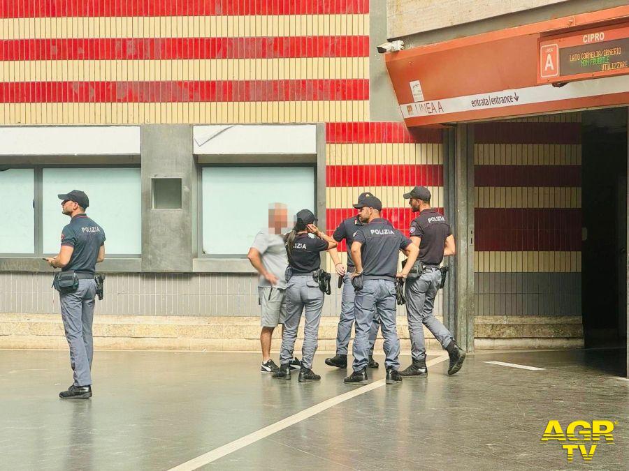 Polizia controlli staziione Cipro ed Ottaviano