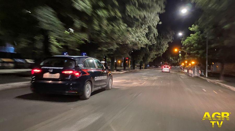 Carabinieri durante i controlli del territorio