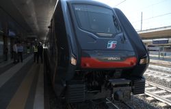 Trenitalia, consegnato il 34° treno Rock per i pendolari del Lazio, in servizio su Orte-Fiumicino aeroporto e FL3 Roma-Viterbo