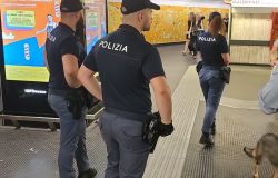 Roma, lotta senza quartiere ai borseggiatori, giro di vite della Polizia, eseguiti 5 arresti in poche ore