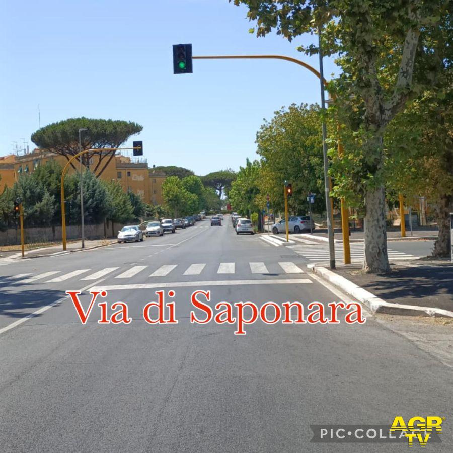 semaforo su via di Saponara incrocio via Bonichi