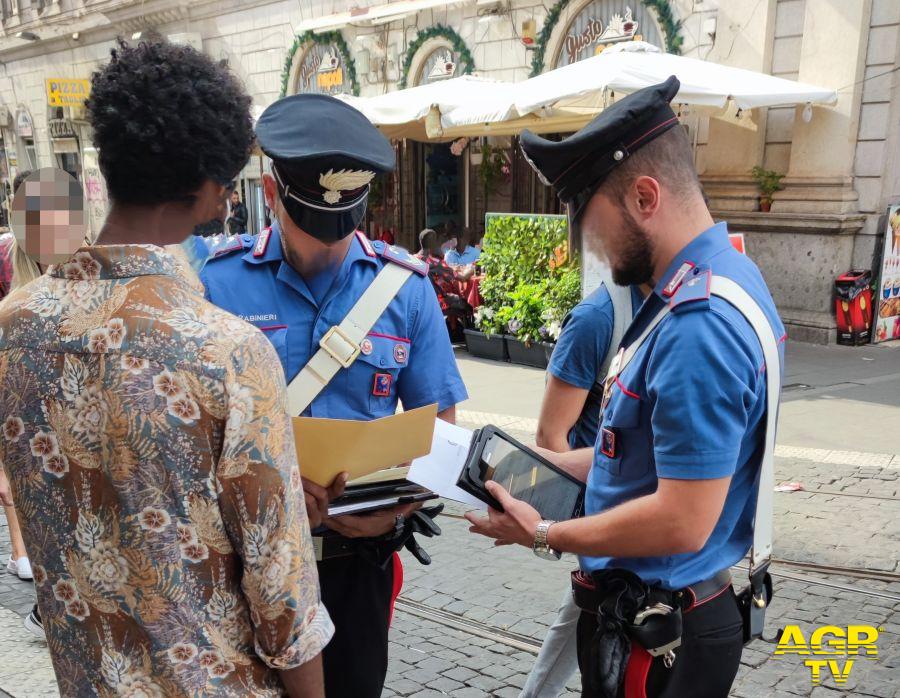 Carabinieri controlli stazione Termini