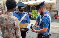 Roma Termini, task force dei carabinieri, in manette sono finite 4 persone, 7 le denunciate ed 8 sanzionate