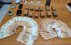 Zagarolo, preso pusher 80enne, sequestrati 1,200 kg di hashish e 100 gr. di cocaina, trovati 7500 euro in contanti