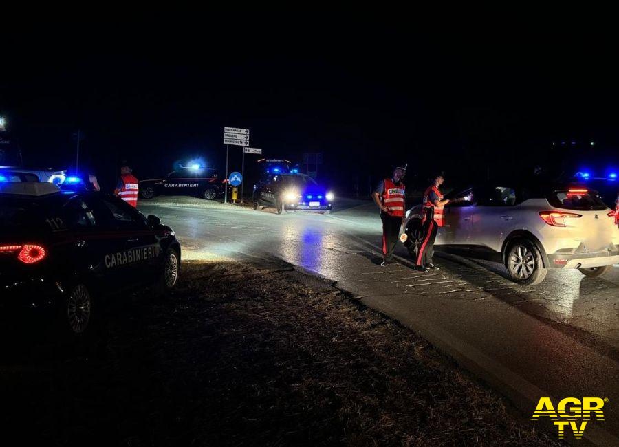 Carabinieri controlli movida notturna sul litorale