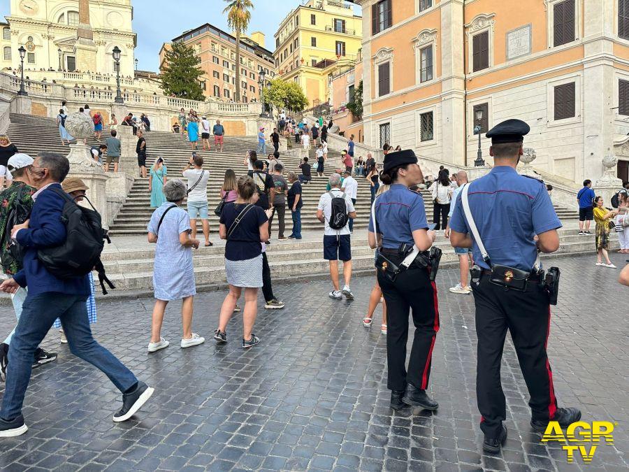 Carabinieri controlli piazza di Spagna