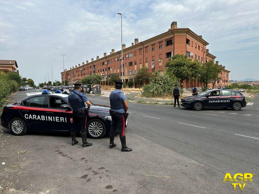 Carabinieri controlli a Tor Bella Monaca