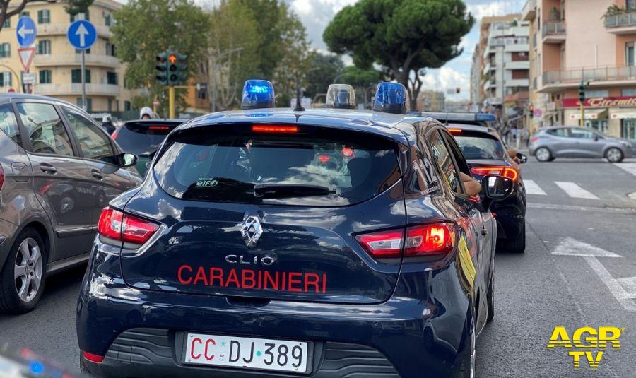 Carabinieri i militari staziione San Pietro intervenuti