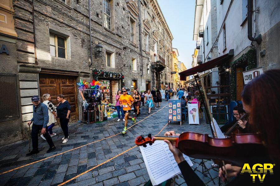 Edileco RUN24: Aosta Pronta per la Sesta Edizione della Corsa a Staffetta di 24 Ore