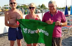 Fare Verde campagna contro abbandono di mozzivconi sigarette sulle spiagge italiane