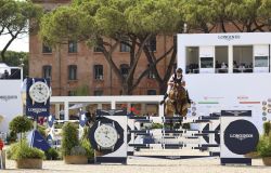 Il vincitore Victor Bettenfour al Longines Global Champions Tour 2024