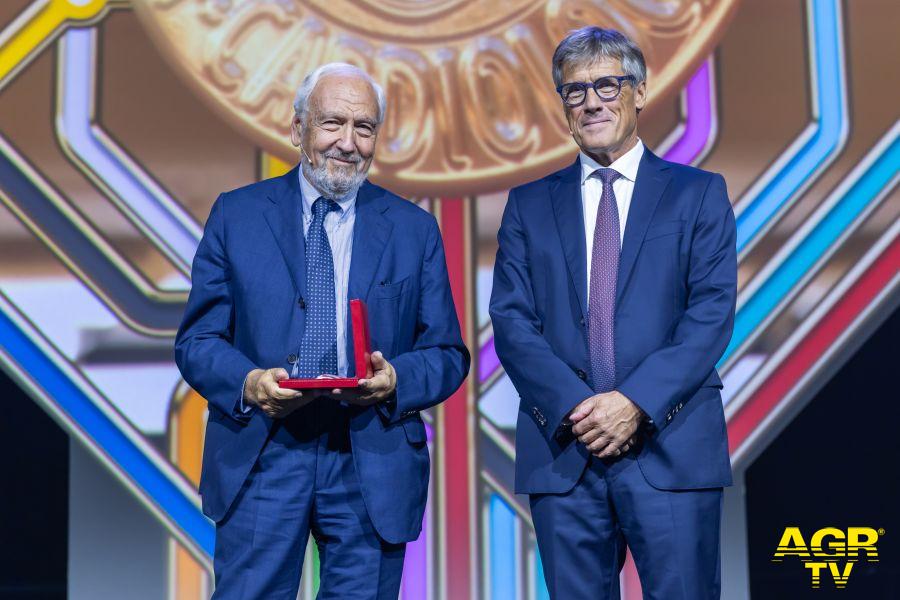 da sn, il prof. Peter Schwartz  a fianco del prof. Franz Weidinger presidente dell’ESC. ph credit European Society of Cardiology