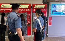 Carabinieri servizio alto impatto Roma Termini