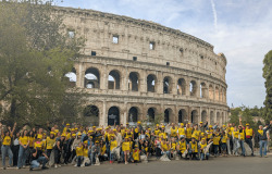 Puliamo il Mondo i volontari al Colosseo