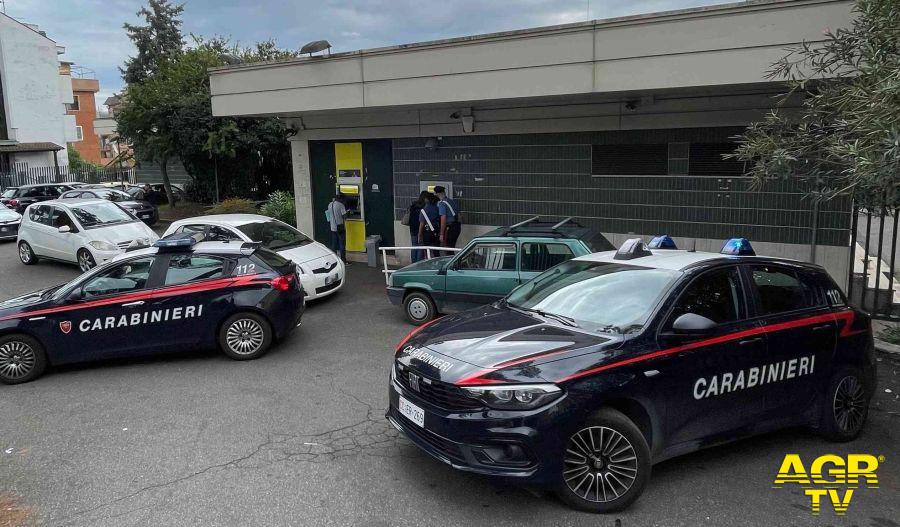 Carabinieri ufficio postale dove sono state effettuate due rapine