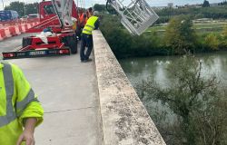 il mezzo speciale “bybridge” di dimensioni ridotte di ponte Marconi