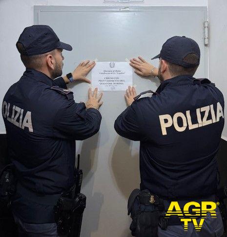 Polizia l'apposizione dei sigilli