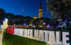 Arezzo, città del Natale, si rinnova l'appuntamento con la magia dei presepi e dell'arte