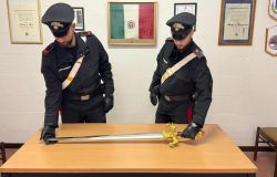 Ciampino, Morena e Castel Gandolfo, controlli dei Carabinieri, sei persone denunciate, sequestrata una katana ed una spada di 87cm