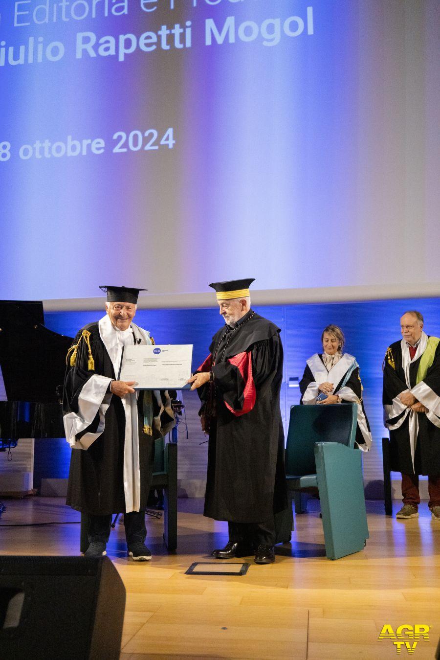 Milano, Master Honoris Causa in Editoria e Produzione Musicale a Mogol