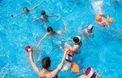 Mondofitnes, aperto per ferie