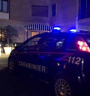 Roma Olgiata, schiamazzi notturni davanti casa, donna invita ad abbassare i toni, minacciata da un 14enne, denunciato