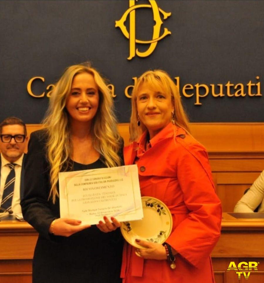 Premio ECCELLENZA ITALIANA alla Dott. Giovanna Castrovilli foto da comunicato stampa