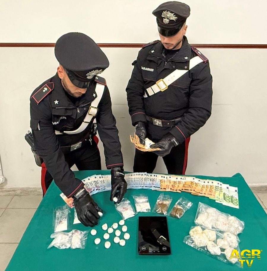 Carabinieri Cassia_La Storta la droga sequestrata