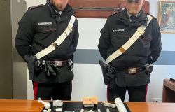 Ladispoli, cileno 33enne nascondeva l'hashish sotto il letto, arrestato