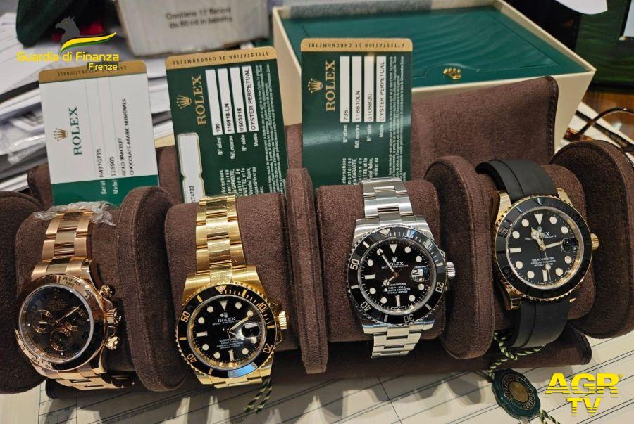 GdF. Scoperto un compro oro abusivo nel centro storico: sequestra 11 orologi di lusso