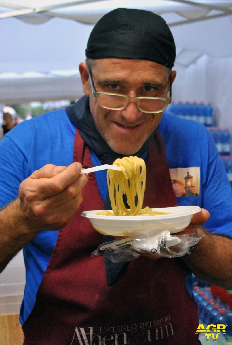 Spaghettongola, record di vongole consumate