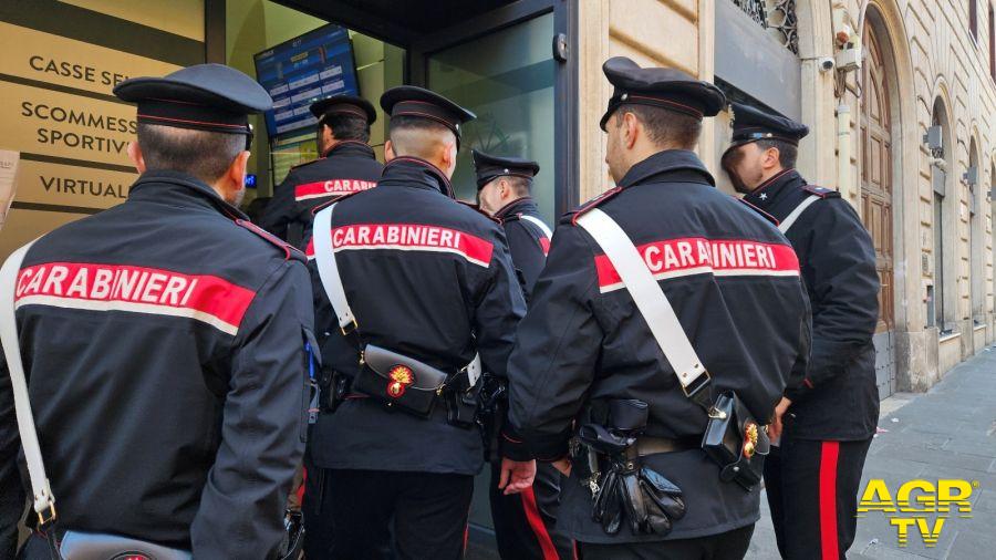 Roma Termini, posti di blocco e controlli a tappeto, 4 arresti e 10 persone denunciate