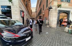 Carabinieri controlli antiborseggio nel centro