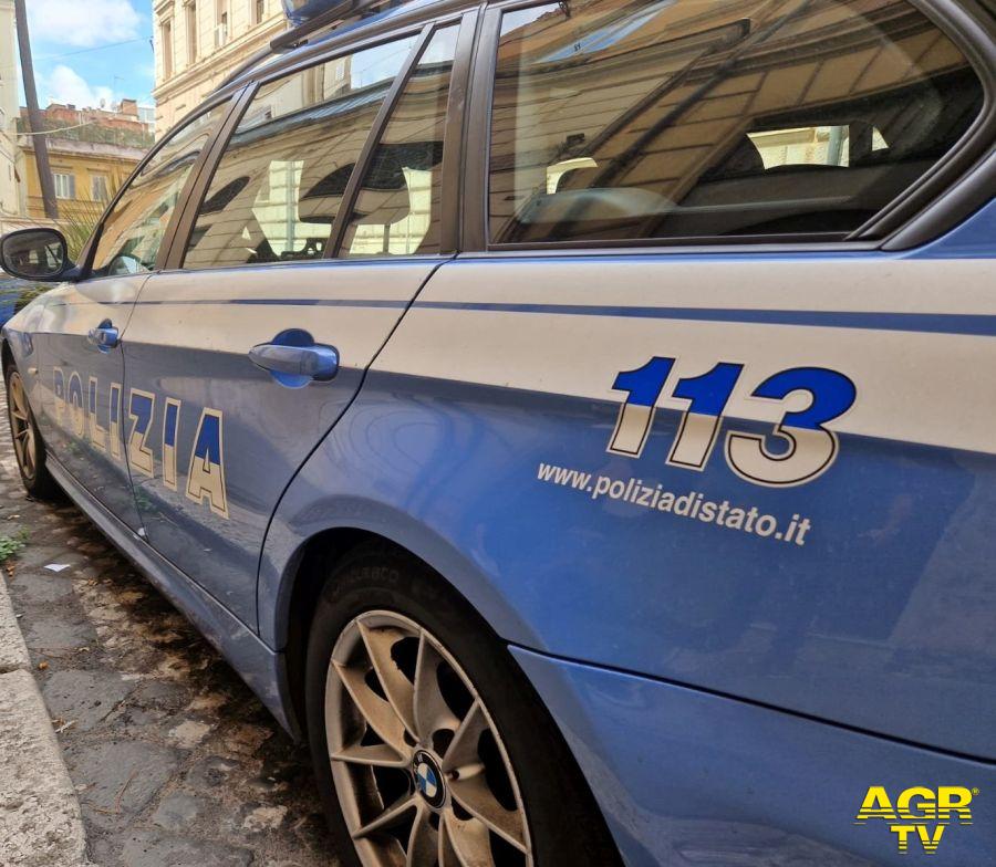 Polizia auto servizio