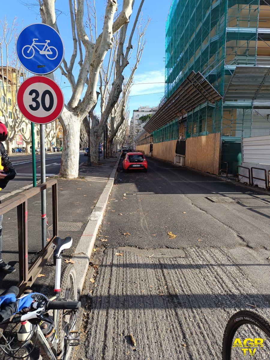 Roma, dov'è finita la ciclabile di via delle Milizie?