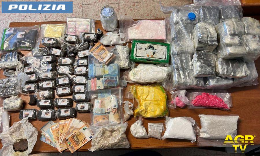 Roma Appio, sequestrati 35 kg. di droga, in manette due fidanzati sorpresi a vendere dosi di cocaina