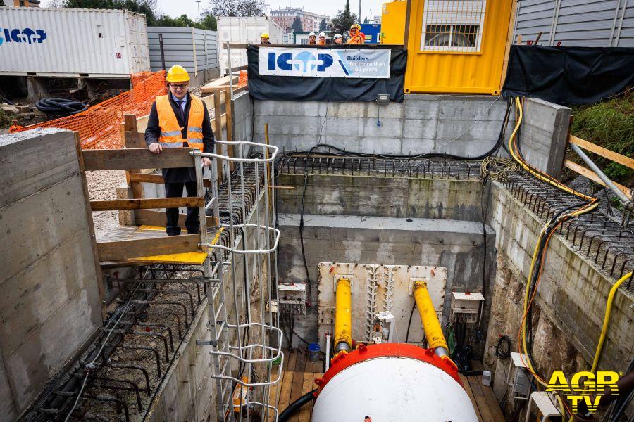 Lavori Collettore Farnesina il sindaco Gualtieri sul cantiere