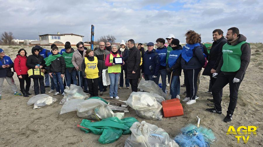 Mare d'Inverno l'assessore Ghera incontra i volontari