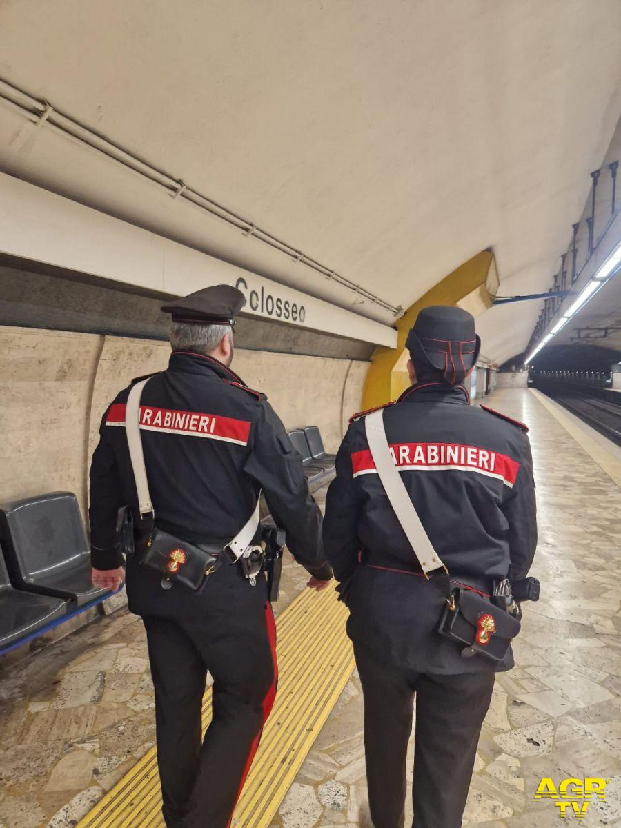 Carabinieri controlli nel centro e linee metropolitane