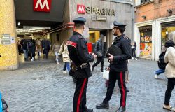 Carabinieri controlli nel centro e linee metropolitane