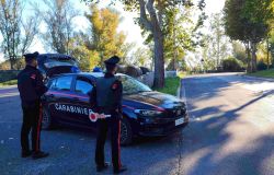 Roma Corviale, denunciato filippino alla guida di un ciclomotore rubato al quale aveva alterato la targa con un pennarello