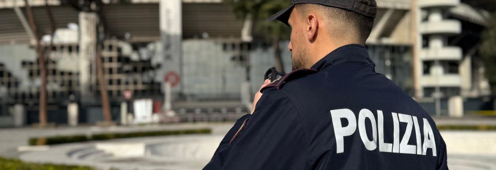 Roma, saluto romano in curva Sud, identificati 14 tifosi