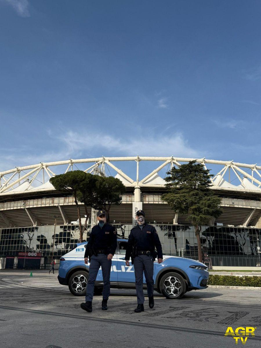 Polizia controlli stadio Olimpico