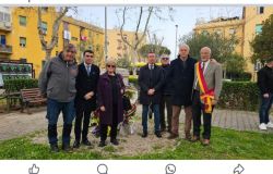 Il presidente Falconi ed alcuni dei politici presenti alla cerimonia