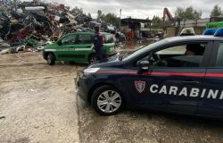 Carabinieri operazione rifiuti Roma/Latina