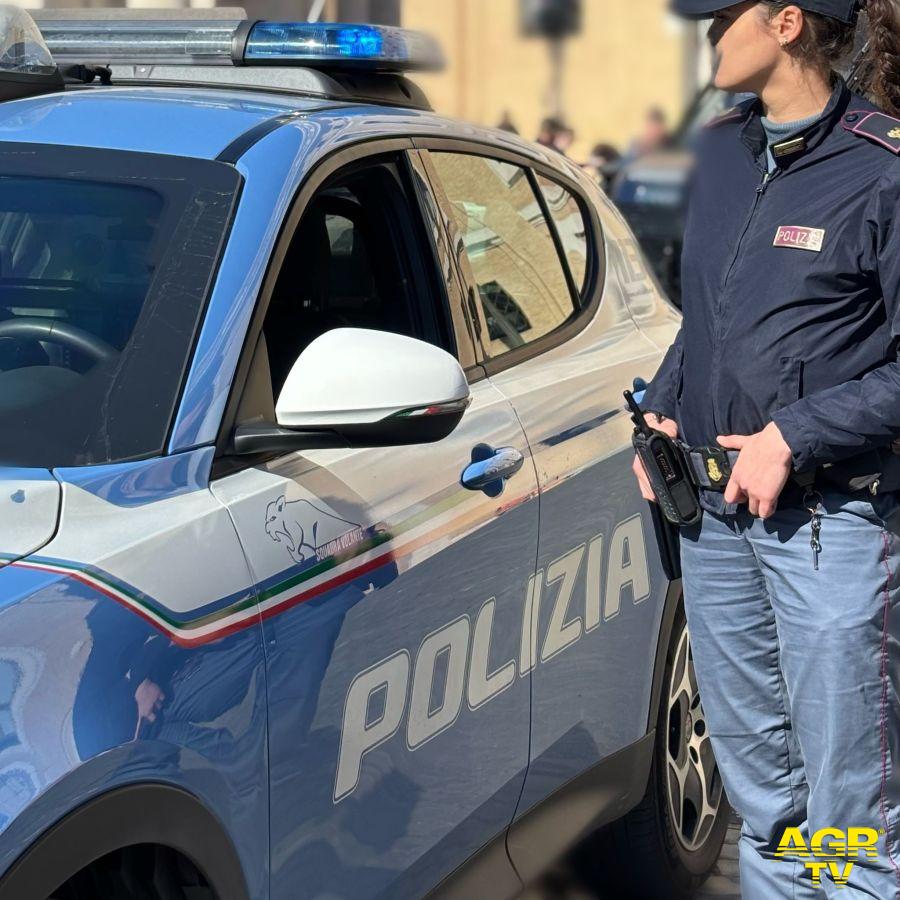 Polizia arresto ricercato internaziionale Commissariato Viminale