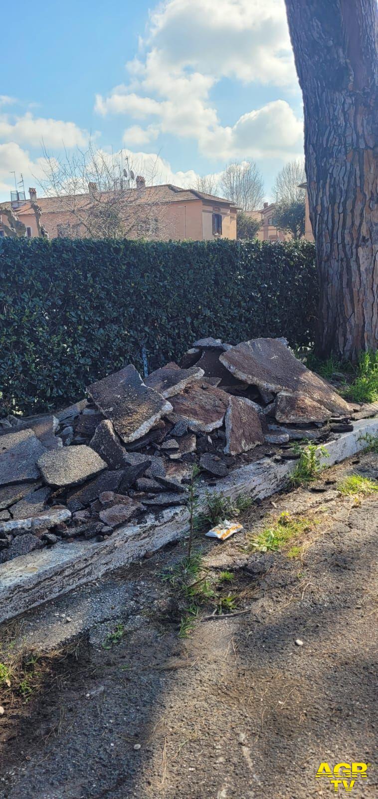 Ostia Antica, partiti i lavori di rifacimento marciapiede dinanzi plesso scolastico Fanelli-Marini