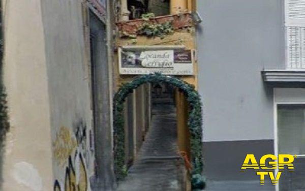 Vicolo del Cerriglio: Storia e Sapori della Napoli Antica