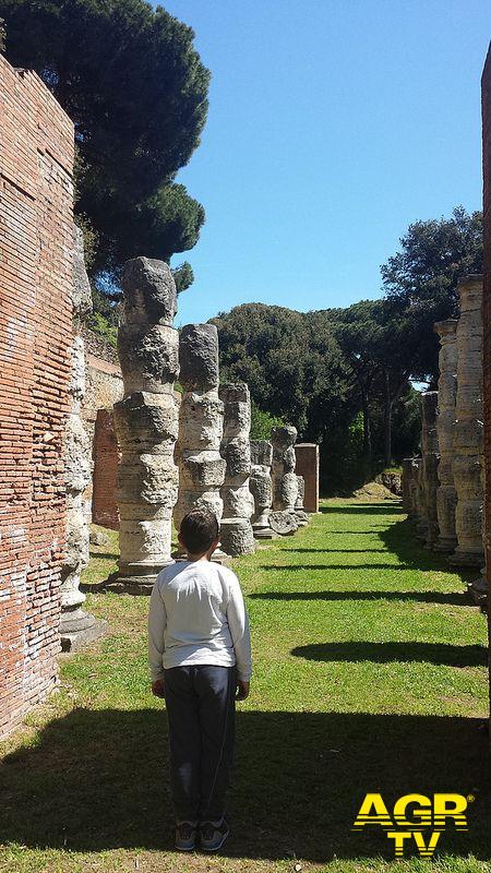 Fotografa i porti imperiali di Claudio e Traiano