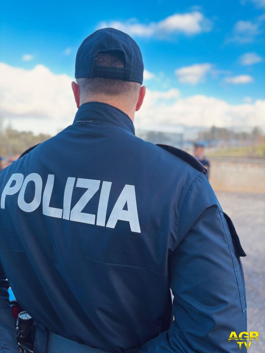 Polizia arrestato atti persecutori 37enne Polizia arrestato atti persecutori 37enne